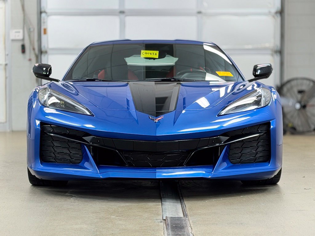 Used 2023 Chevrolet Corvette Z06 RWD image 2