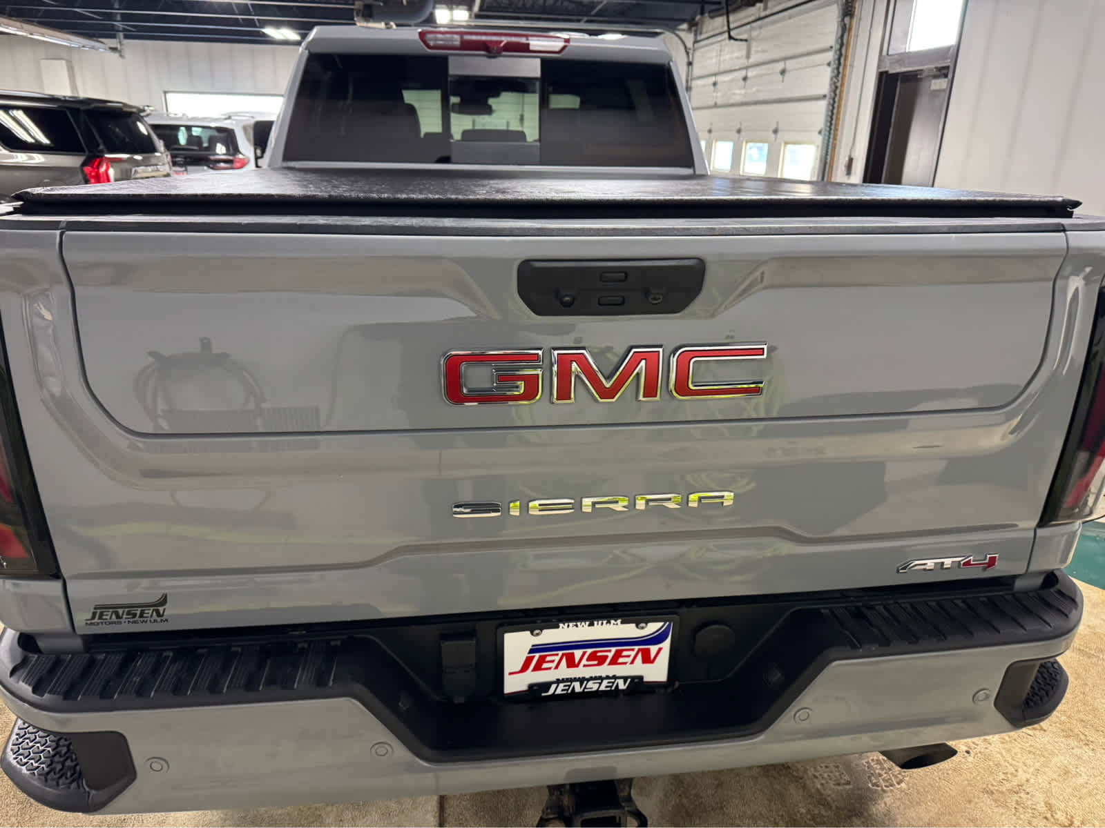 Certified 2025 GMC Sierra 3500 AT4 image 5