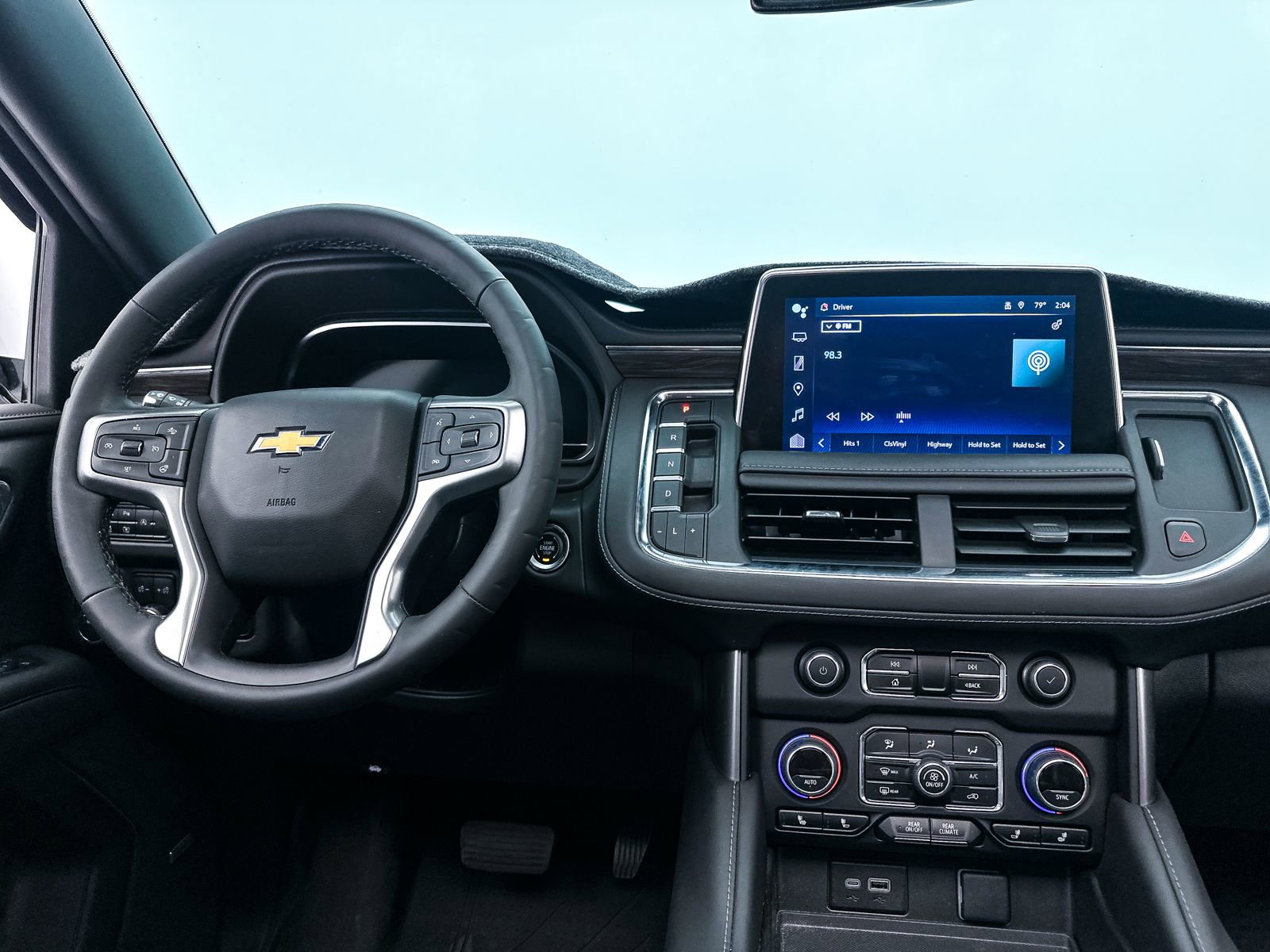 Used 2024 Chevrolet Tahoe LT w/ LT Signature Package AWD/4WD image 4