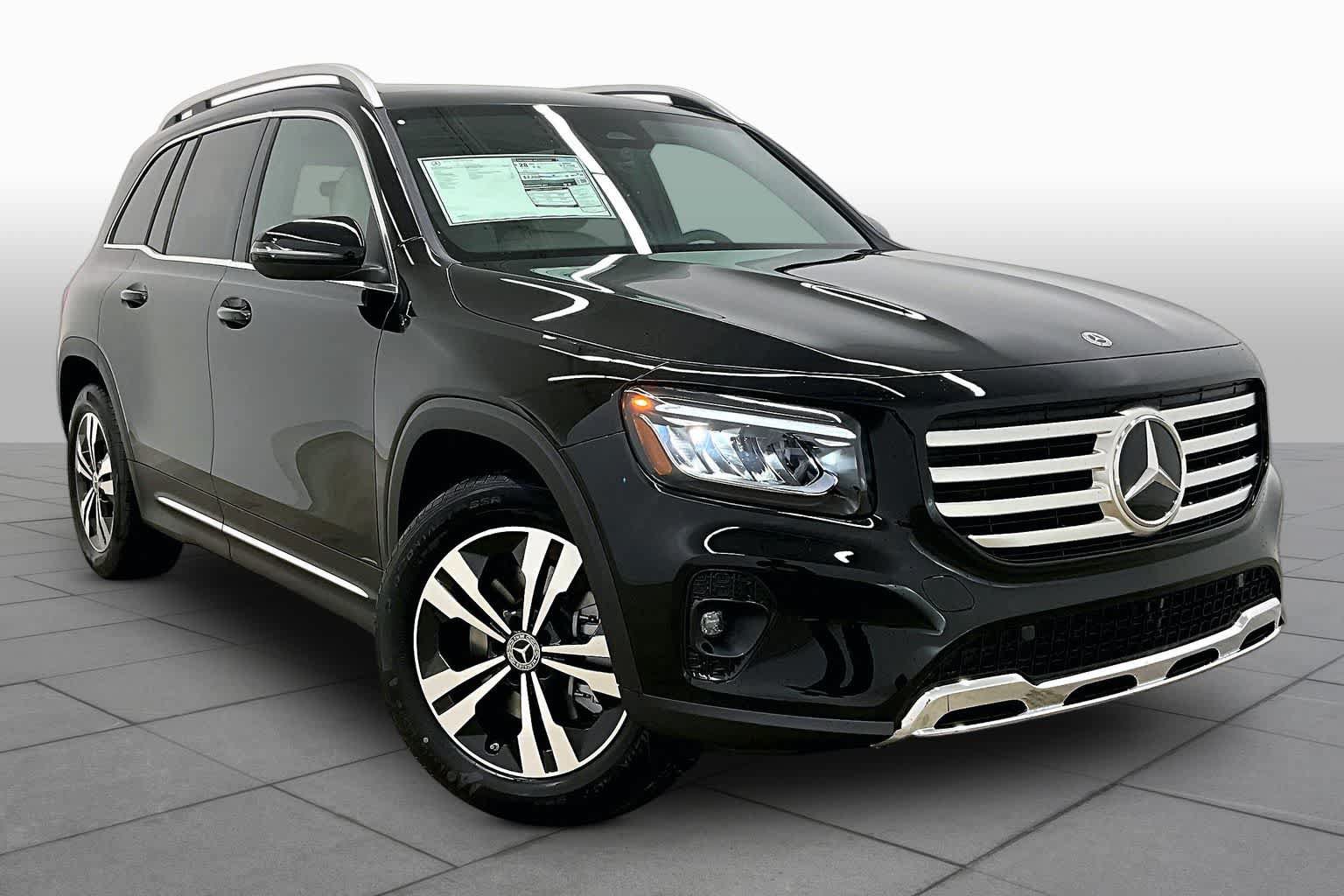 New 2026 Mercedes-Benz GLB 250 image 2