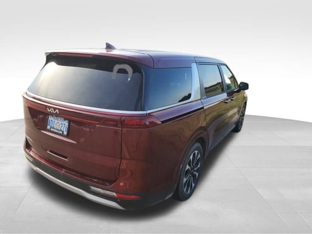 Used 2024 Kia Carnival EX FWD image 3