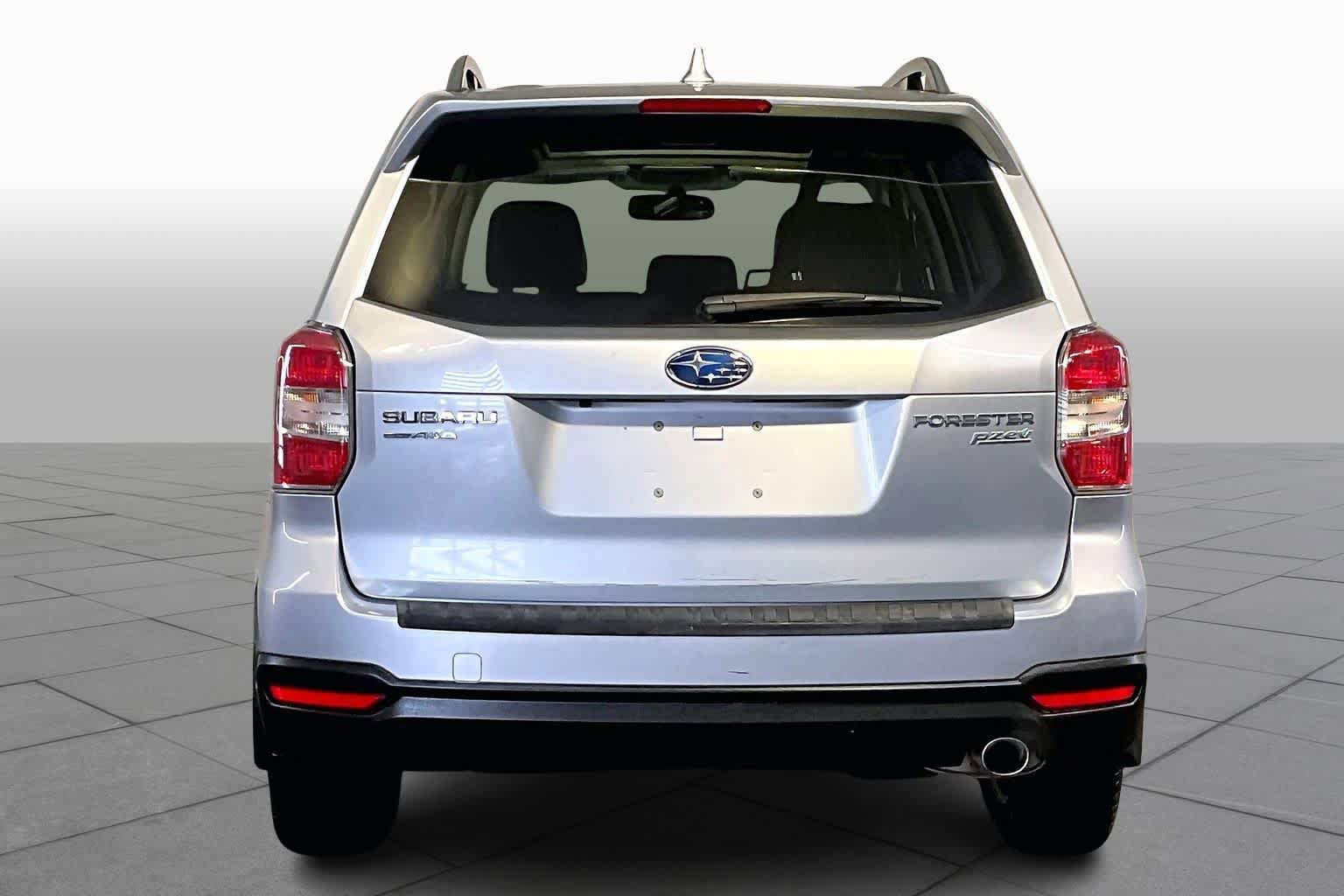 Used 2016 Subaru Forester 2.5i Limited AWD/4WD image 5
