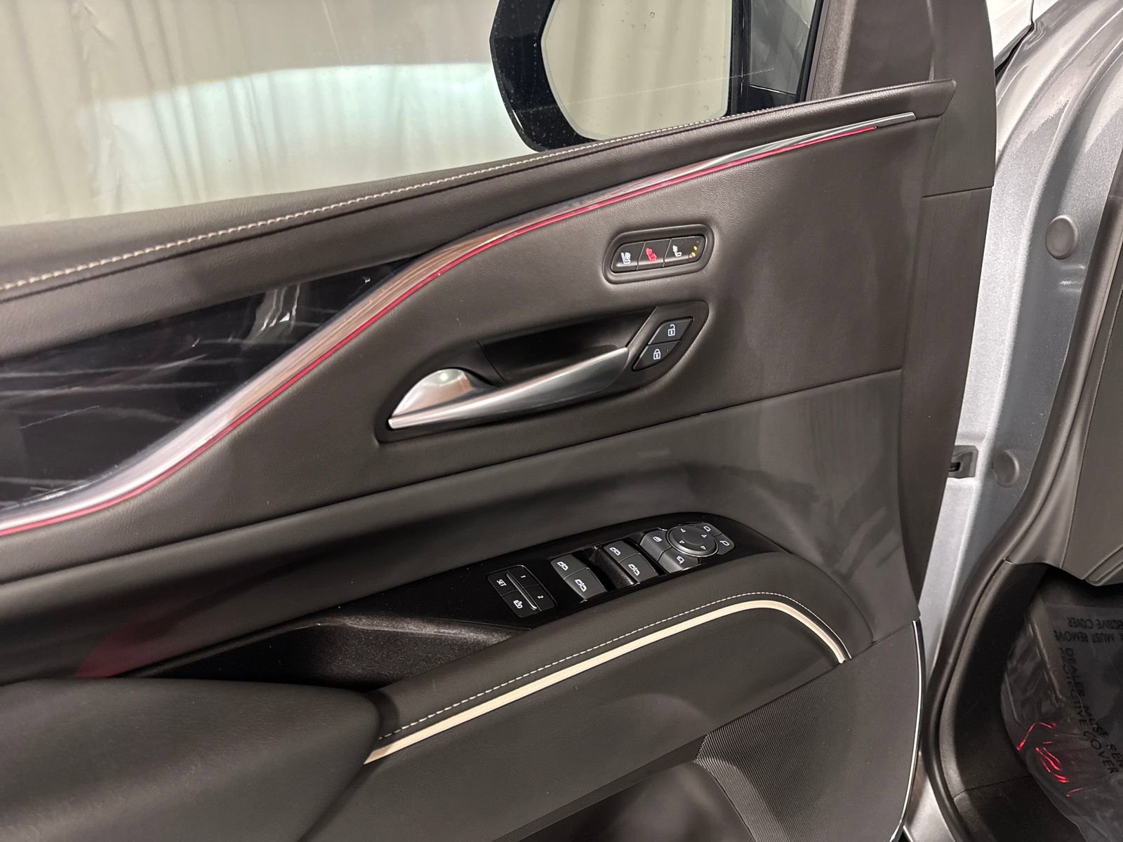 Used 2024 Cadillac Escalade Sport AWD/4WD image 16