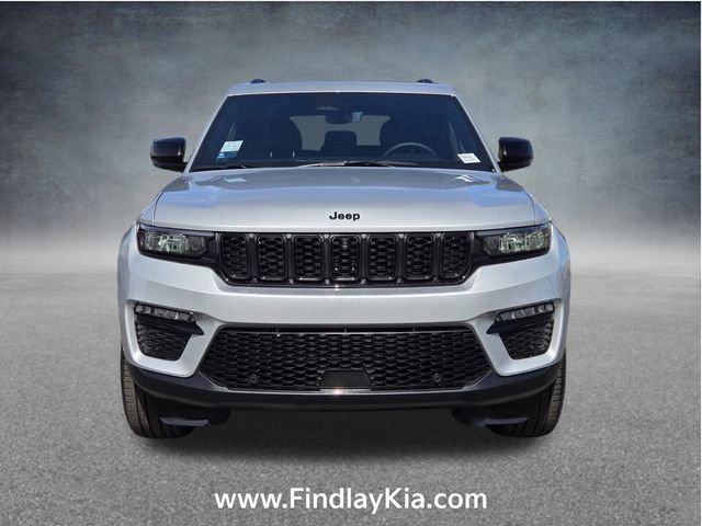 Used 2025 Jeep Grand Cherokee Limited w/ Luxury Tech Group II image 2