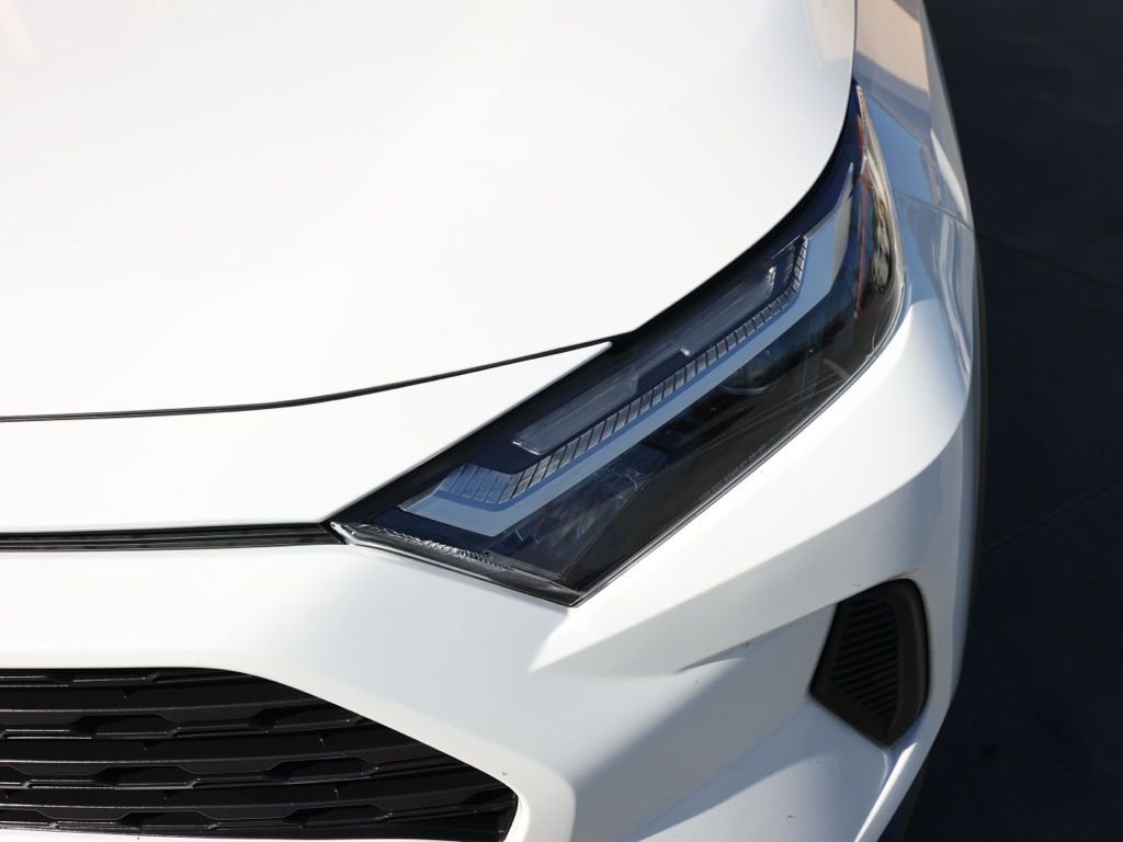 Used 2024 Toyota RAV4 LE image 10