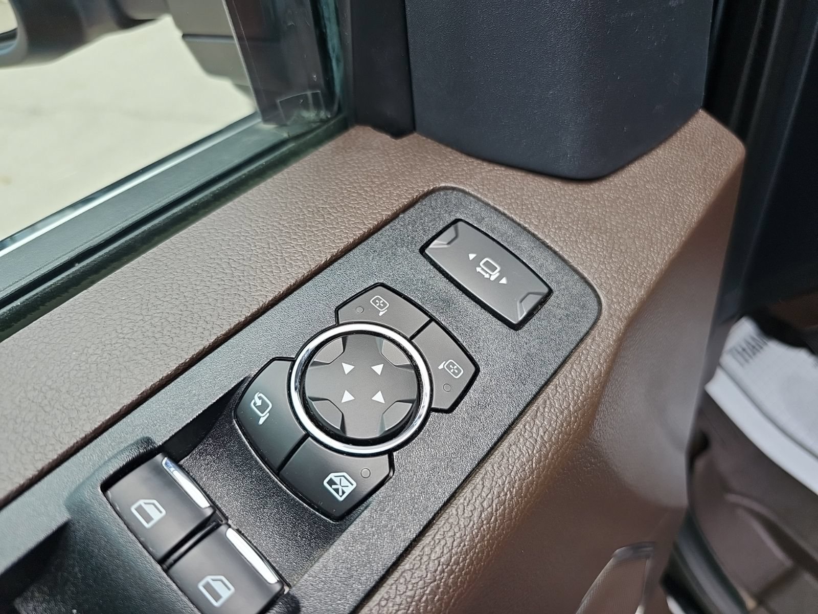 Used 2022 Ford F350 King Ranch w/ King Ranch Ultimate Package AWD/4WD image 14