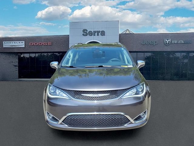 Used 2019 Chrysler Pacifica Limited FWD image 2
