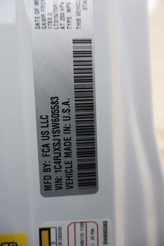 Used 2025 Jeep Wrangler Unlimited Rubicon 392 image 40