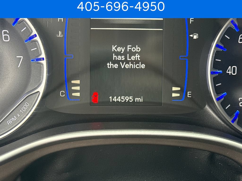 Used 2018 Chrysler Pacifica Touring-L FWD image 18