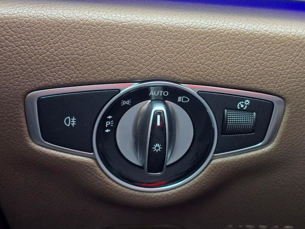 Used 2022 Mercedes-Benz E 350 4MATIC Sedan image 41