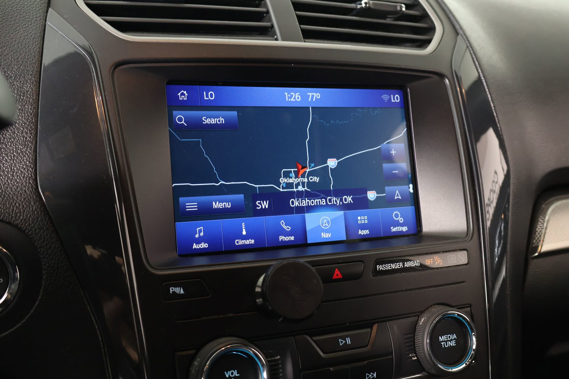 Used 2018 Ford Explorer XLT w/ Equipment Group 202A FWD image 7
