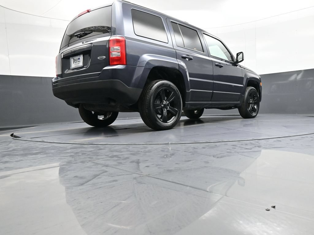 Used 2015 Jeep Patriot Sport w/ Power Value Group FWD image 29