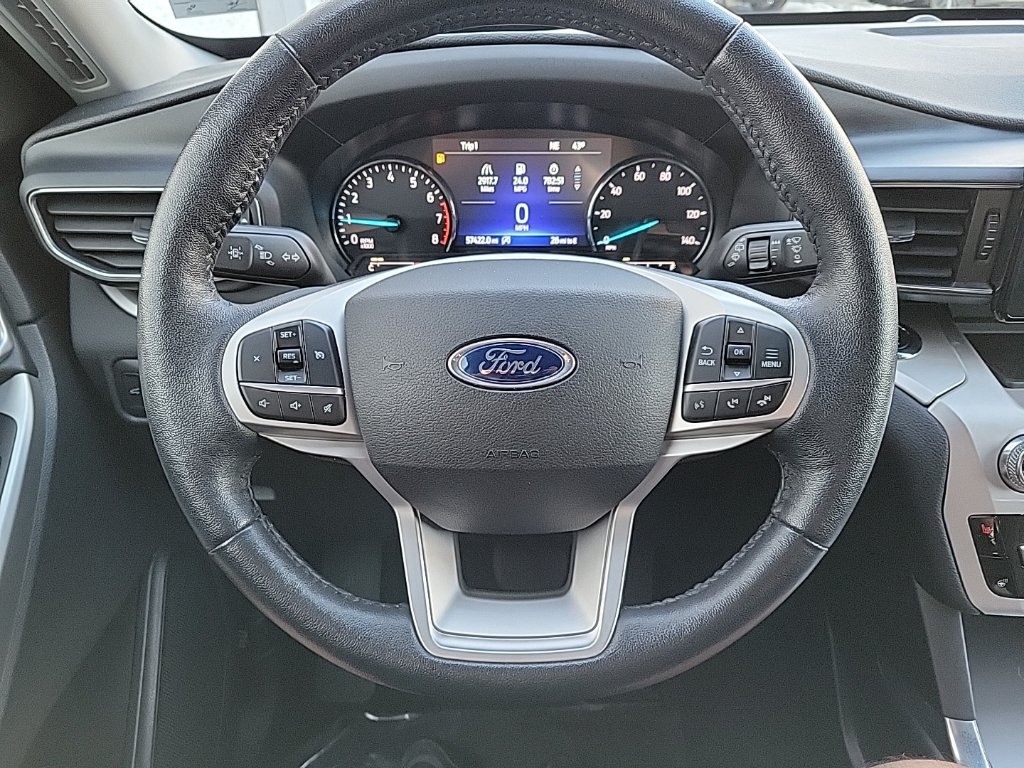 Used 2021 Ford Explorer XLT w/ Equipment Group 202A AWD/4WD image 25