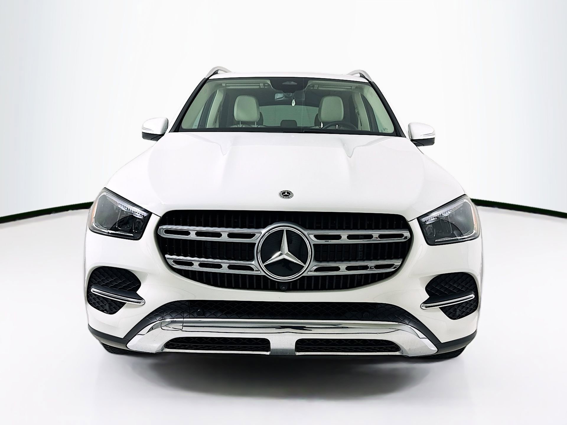 Used 2025 Mercedes-Benz GLE 350 4MATIC image 2