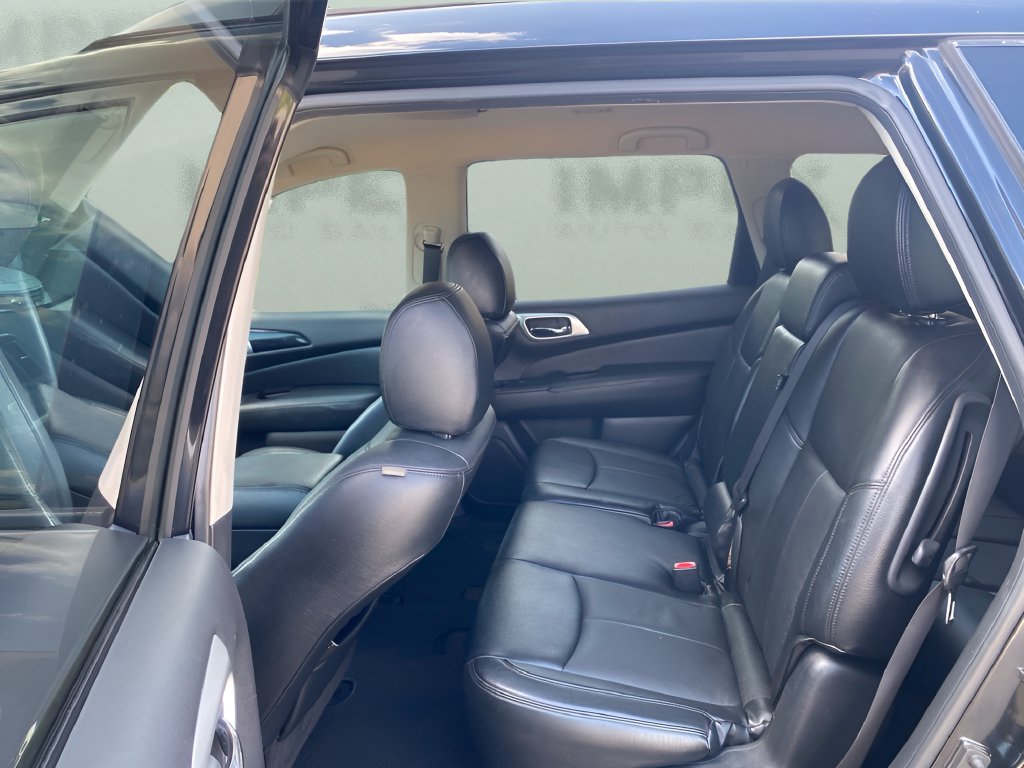 Used 2015 Nissan Pathfinder S FWD image 12