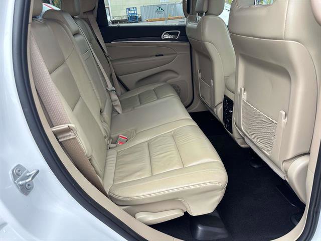 Used 2019 Jeep Grand Cherokee Limited image 17