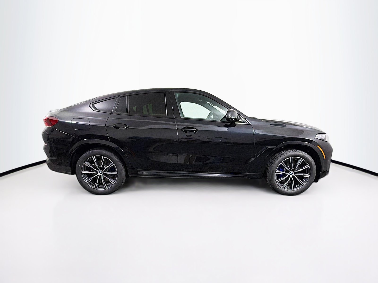 New 2027 BMW X6 xDrive40i w/ Executive Package AWD/4WD image 8