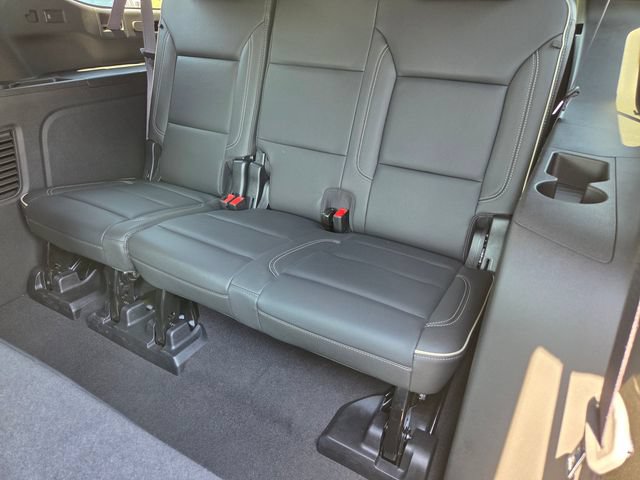 Used 2024 GMC Yukon XL SLT w/ SLT Luxury Package AWD/4WD image 12