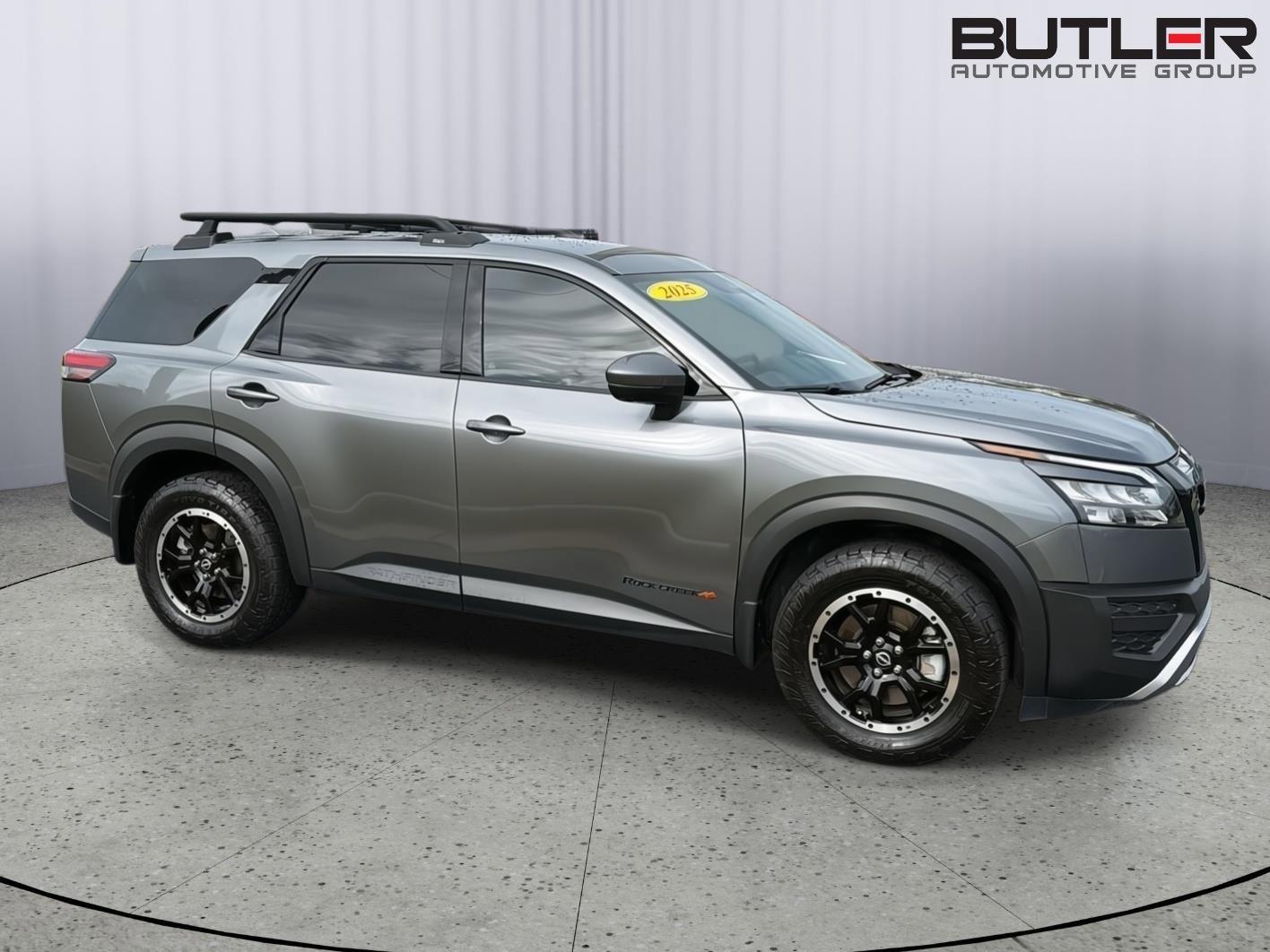 Used 2025 Nissan Pathfinder Rock Creek AWD/4WD image 7