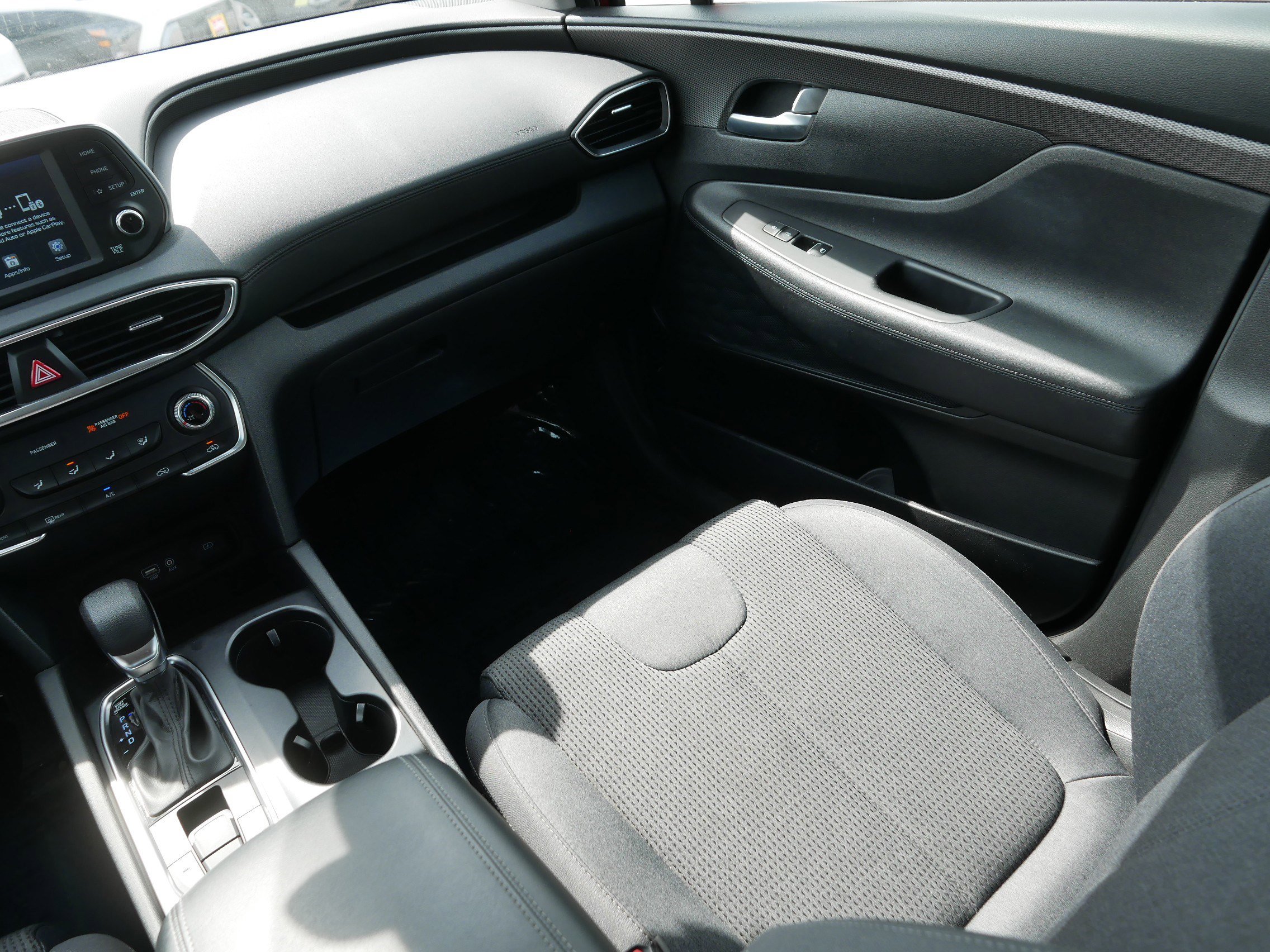 Used 2019 Hyundai Santa Fe SE AWD/4WD image 11