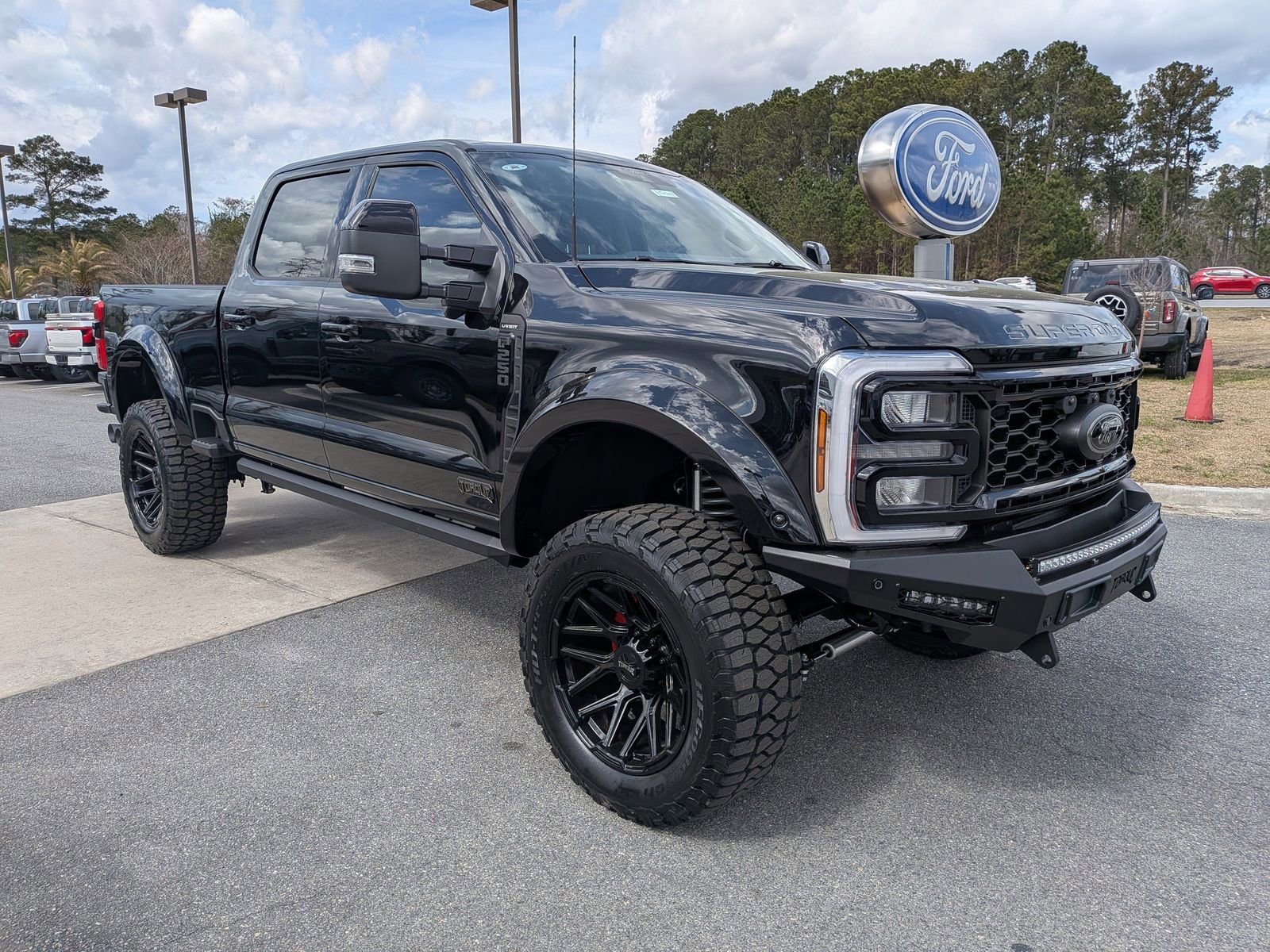 New 2026 Ford F250 Lariat w/ Black Appearance Package image 1