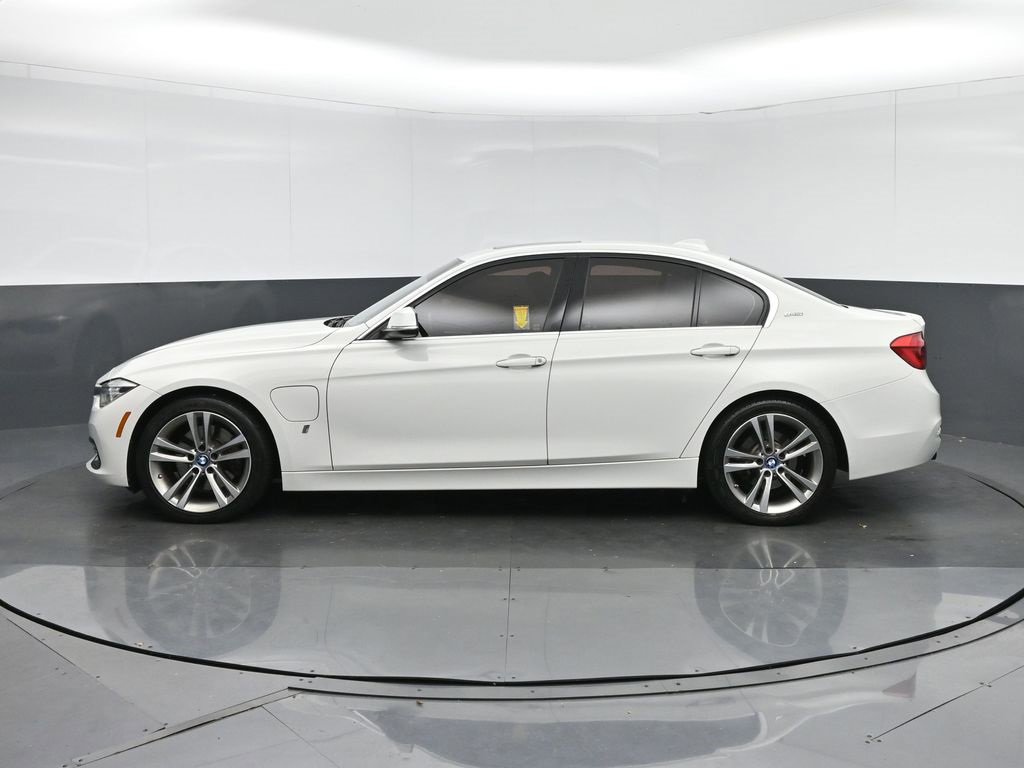 Used 2018 BMW 330e image 4