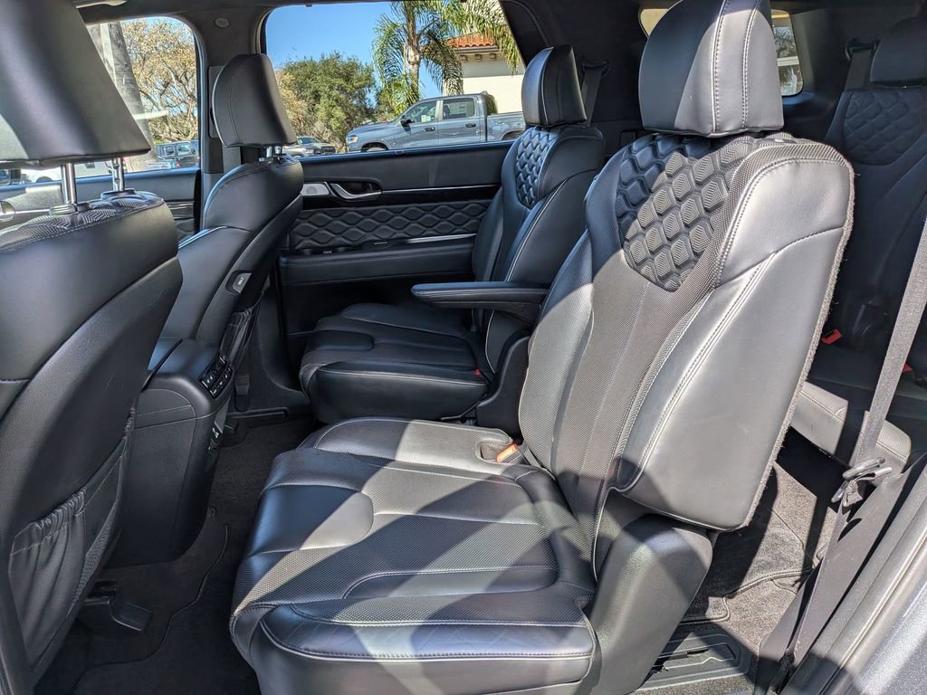 Used 2022 Hyundai Palisade Calligraphy image 23