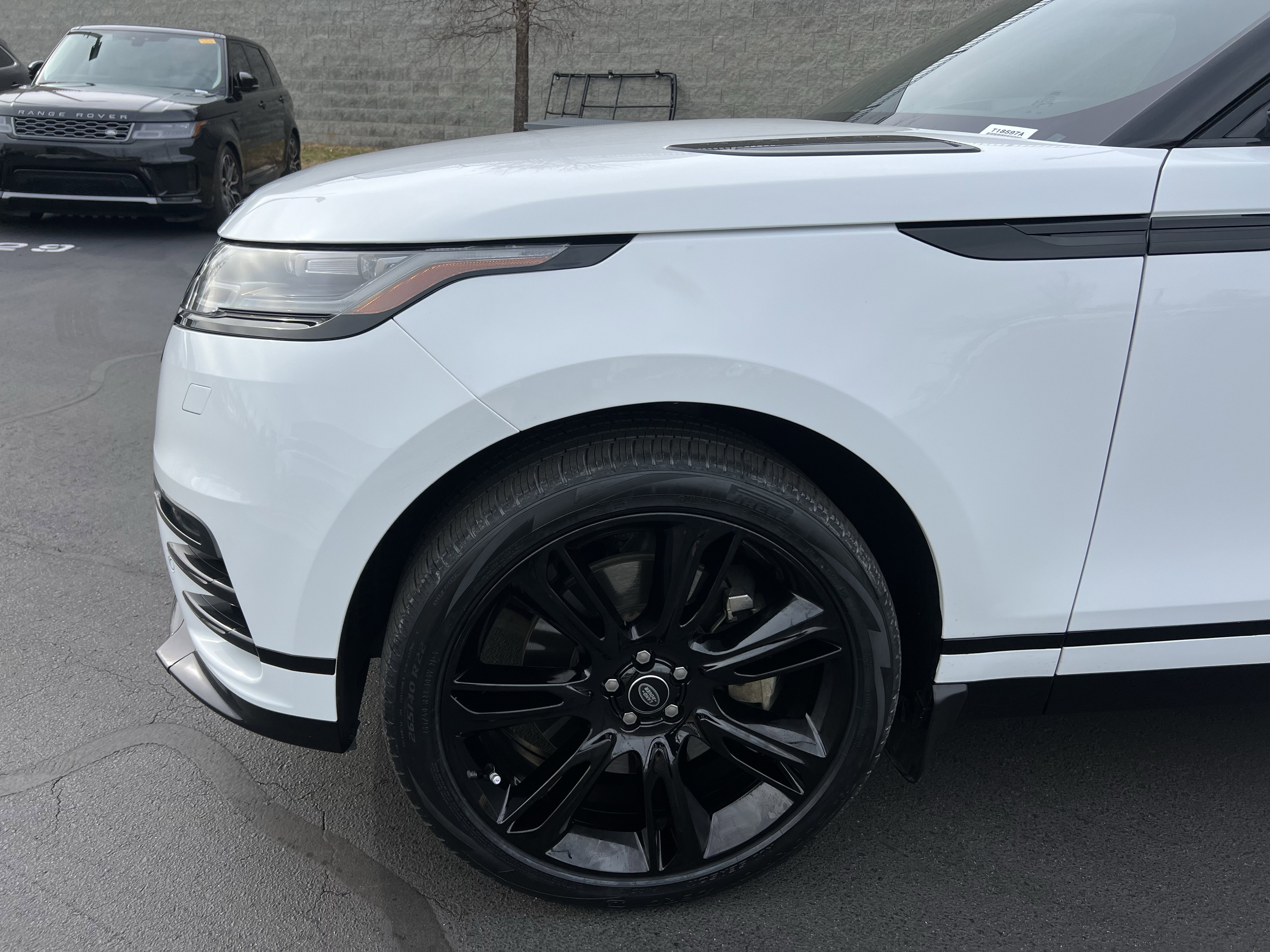 Certified 2023 Land Rover Range Rover Velar R-Dynamic S image 13