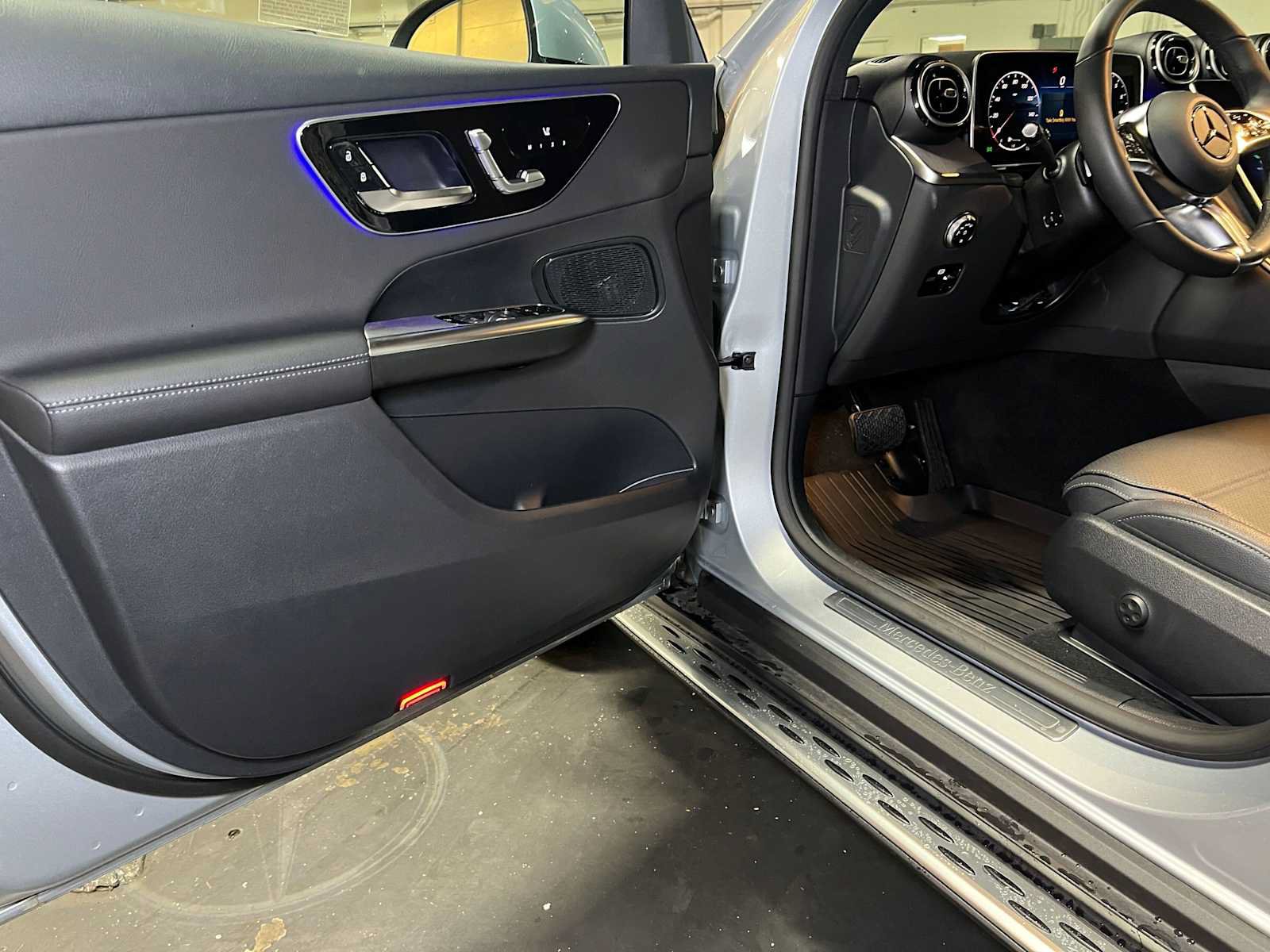 Used 2026 Mercedes-Benz GLC 300 4MATIC image 21