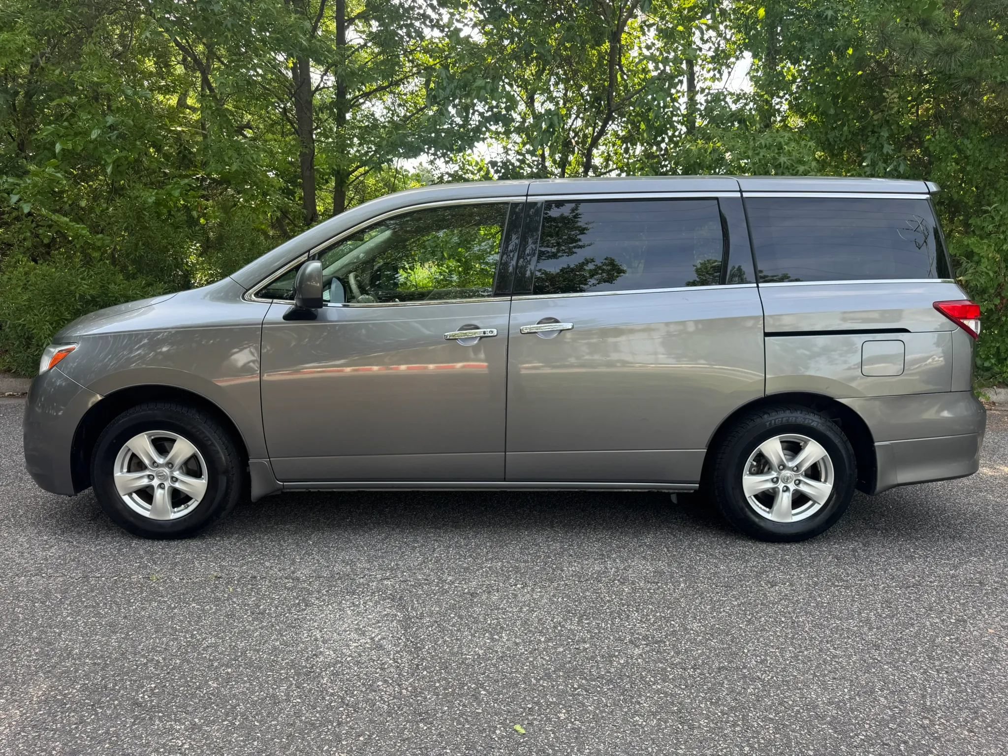 Used 2015 Nissan Quest SV w/ Value Cargo Package FWD image 5