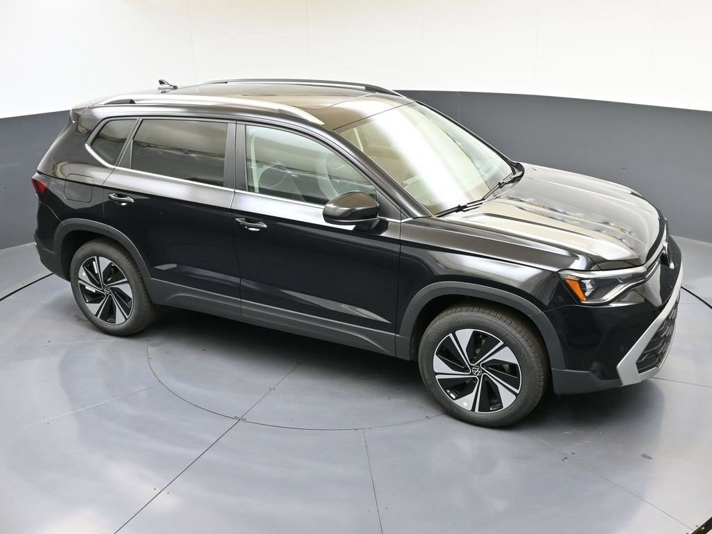 New 2025 Volkswagen Taos SE image 46