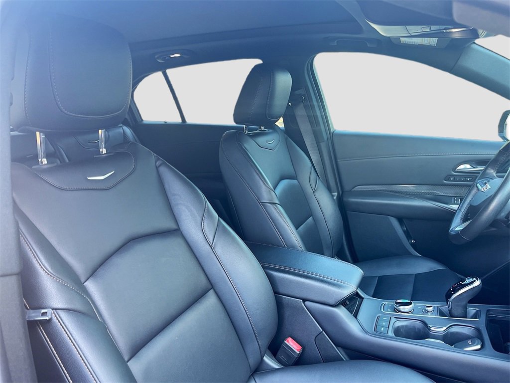Used 2023 Cadillac XT4 Sport w/ Cold Weather Package image 29