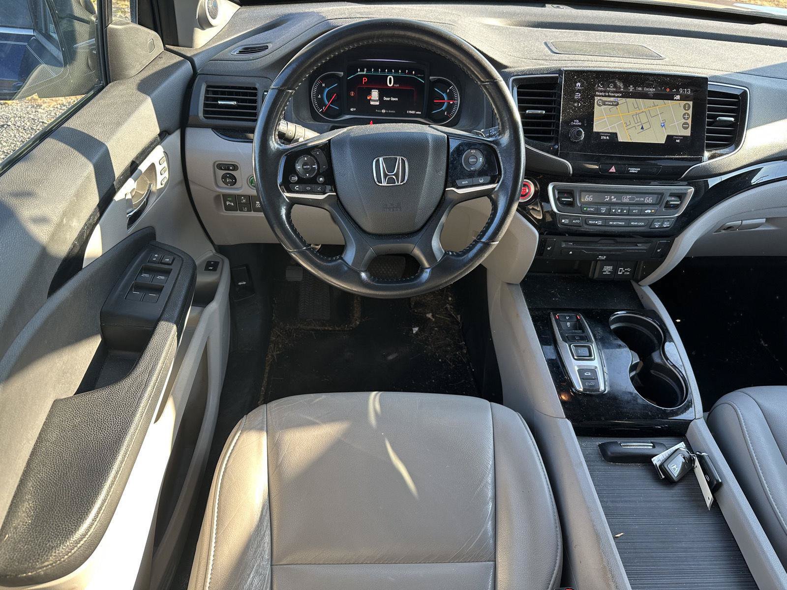 Used 2019 Honda Pilot Touring image 12