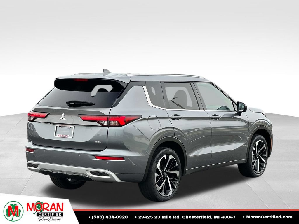 Used 2024 Mitsubishi Outlander SEL FWD image 5
