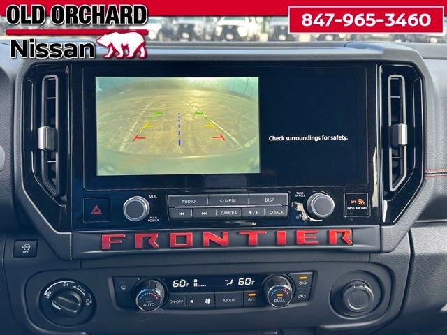 Used 2025 Nissan Frontier PRO-4X AWD/4WD image 17
