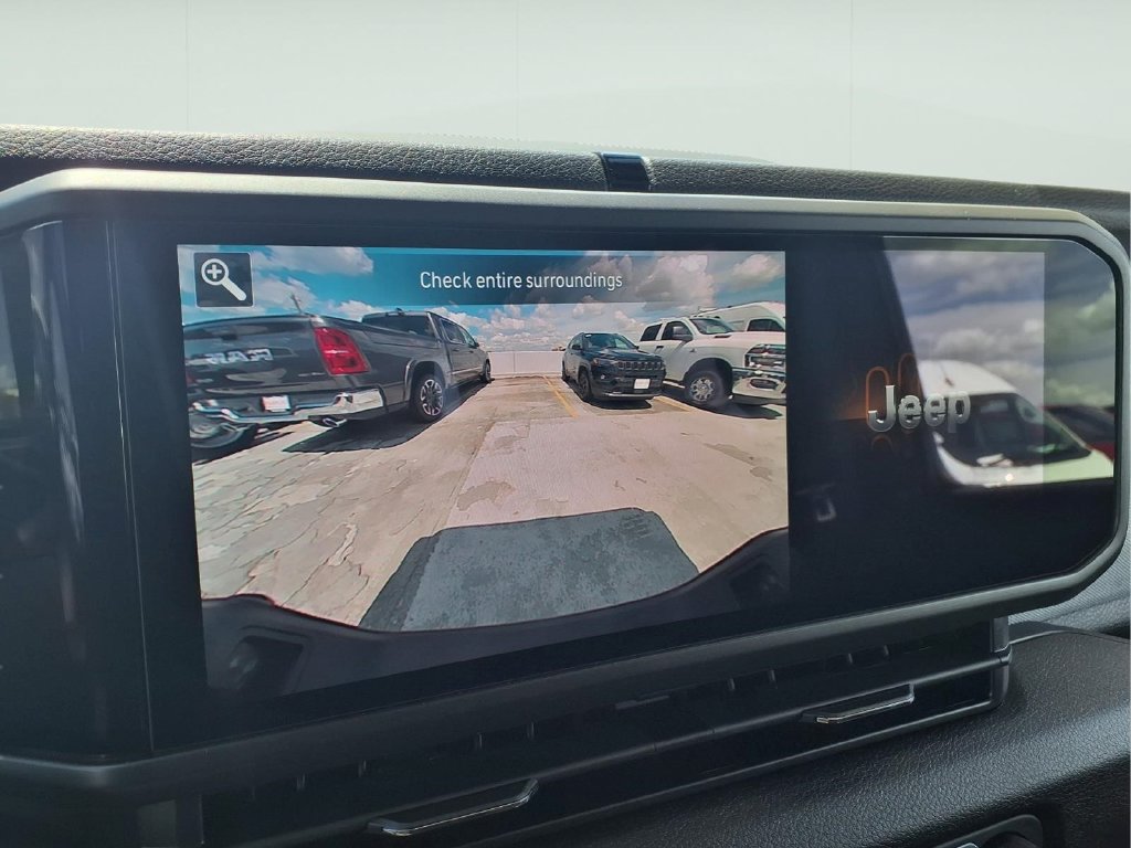 New 2026 Jeep Gladiator Sport AWD/4WD image 15