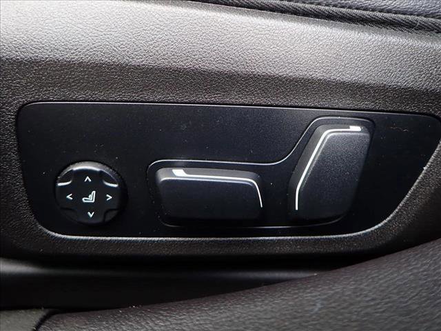 Used 2024 BMW 330i xDrive Sedan w/ M Sport Package image 11