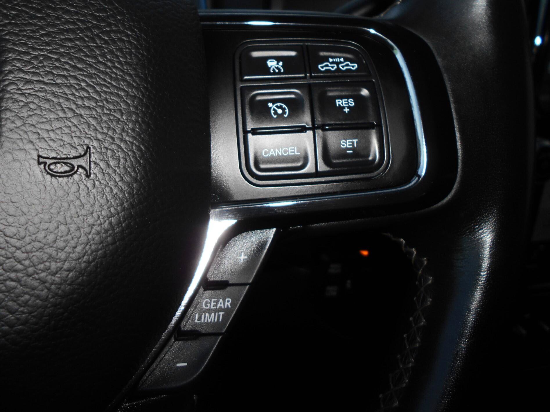 Used 2022 RAM 3500 Limited AWD/4WD image 25
