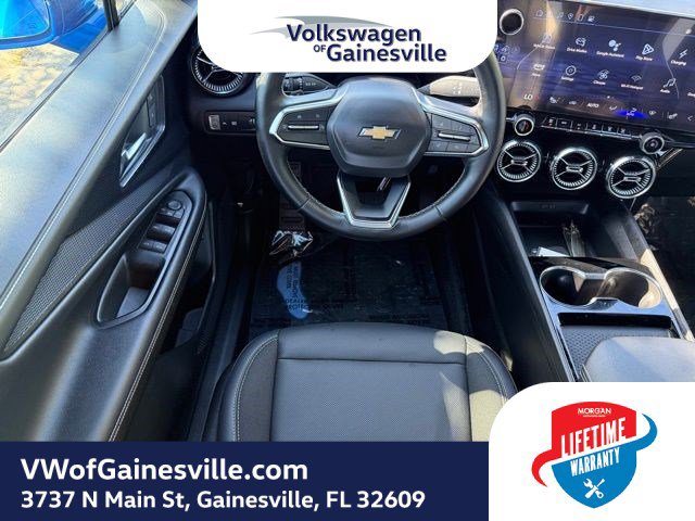 Used 2025 Chevrolet Blazer EV LT AWD/4WD image 15