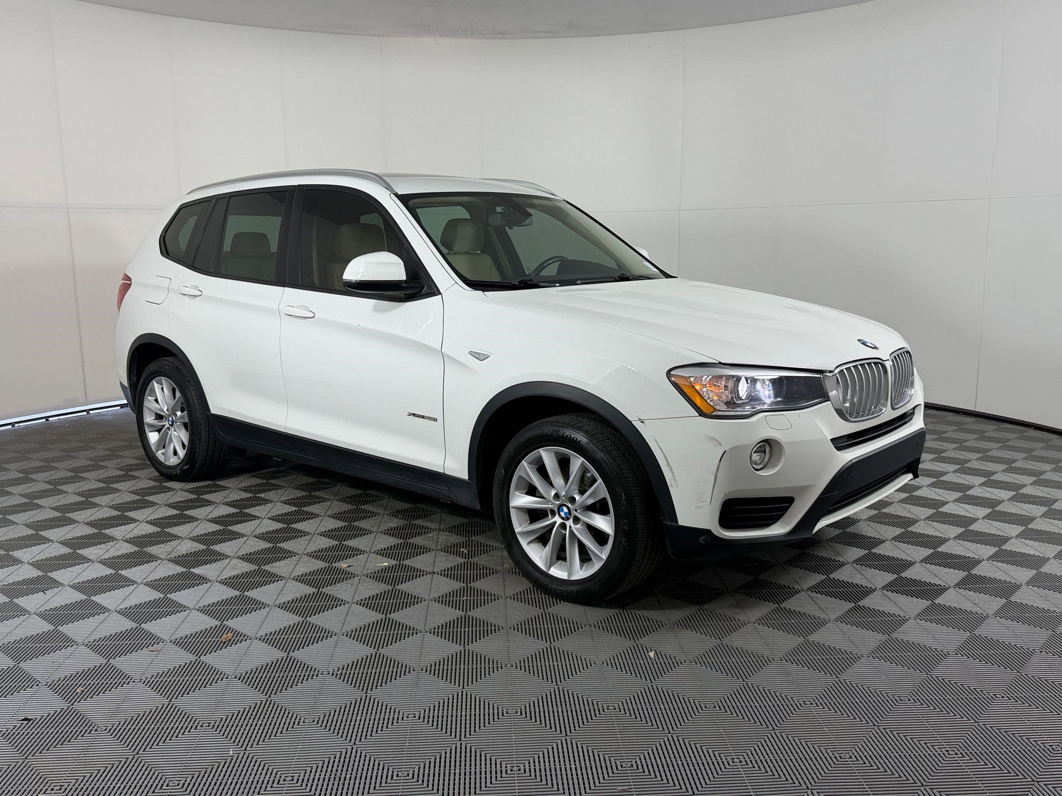 Used 2016 BMW X3 xDrive28i image 7