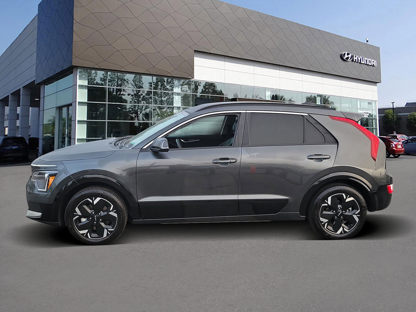 Used 2025 Kia Niro Wind image 3