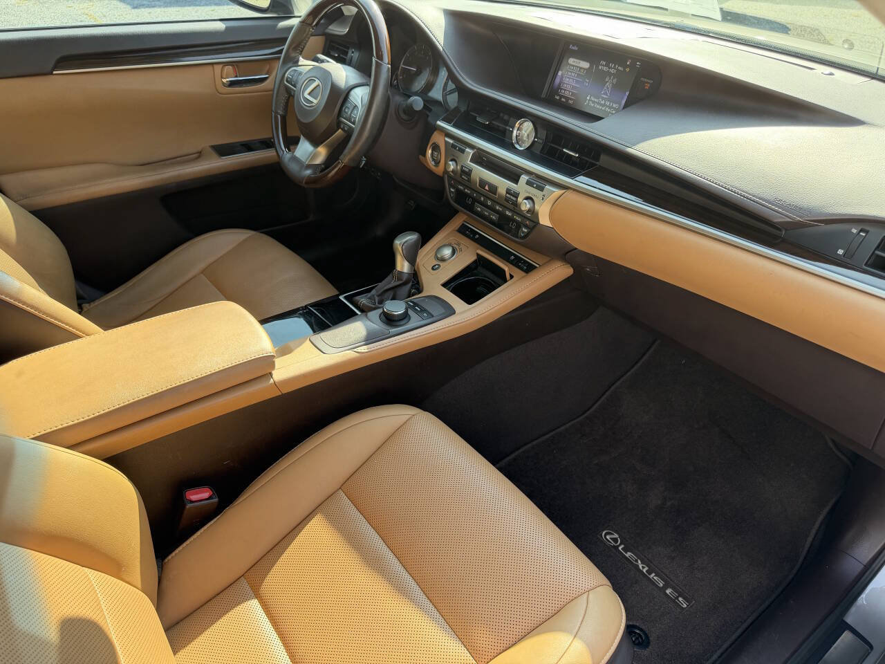 Used 2017 Lexus ES 350 FWD image 14