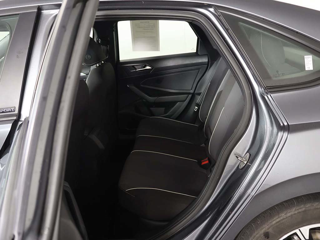 Used 2025 Volkswagen Jetta Sport FWD image 30