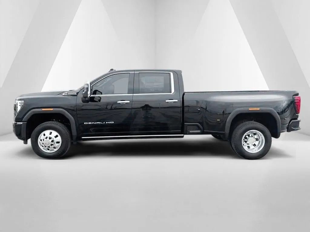 New 2026 GMC Sierra 3500 Denali Ultimate image 8