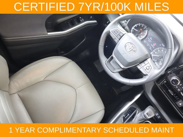 Used 2023 Toyota Highlander LE AWD/4WD image 19