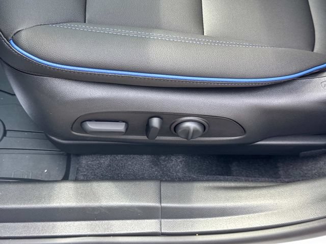 New 2026 Buick Envista Sport Touring w/ Convenience I Package FWD image 23