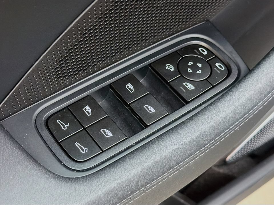 Certified 2026 Porsche Panamera GTS AWD/4WD image 20