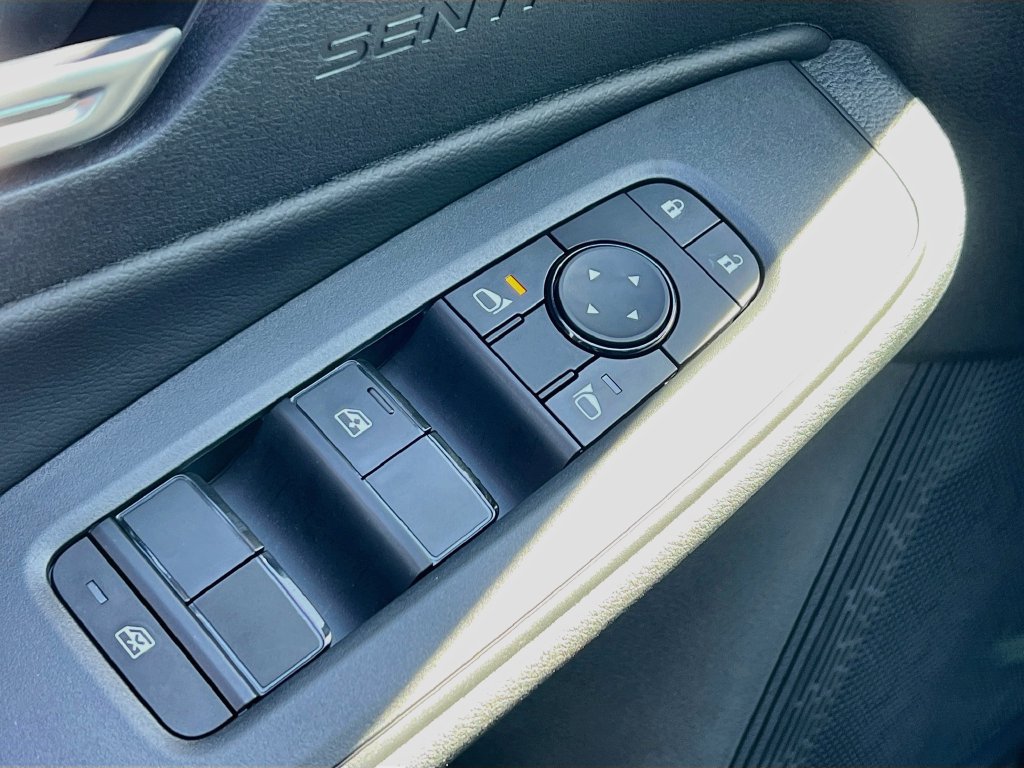 New 2027 Nissan Sentra SV FWD image 17