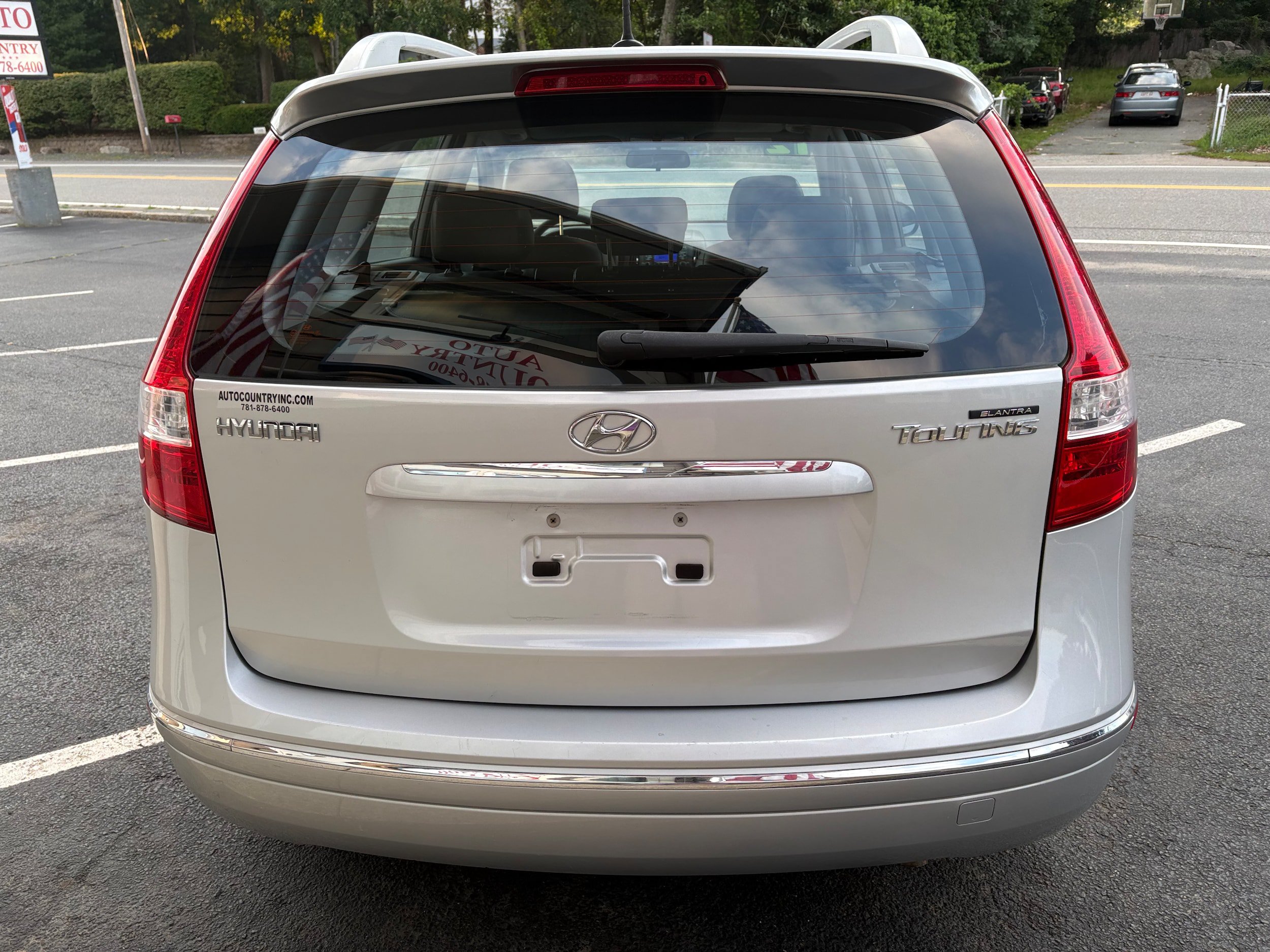 Used 2012 Hyundai Elantra FWD image 6