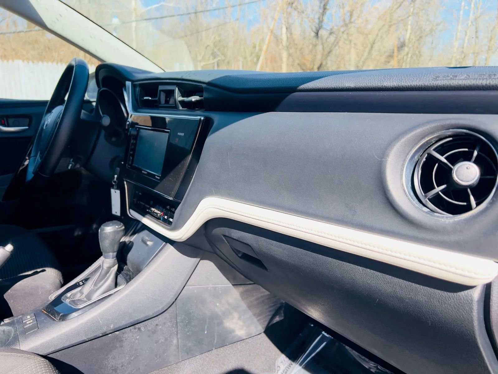 Used 2016 Scion iM image 9